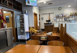 Retail in Barcelona, Barcelona for lease Interior Photo- Image 1 of 4