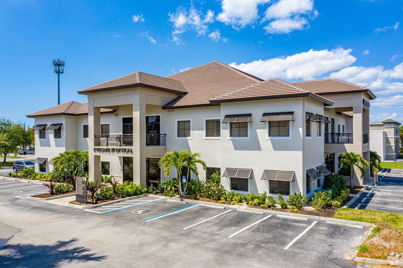 7955 Airport Pulling Rd, Naples, FL 34109