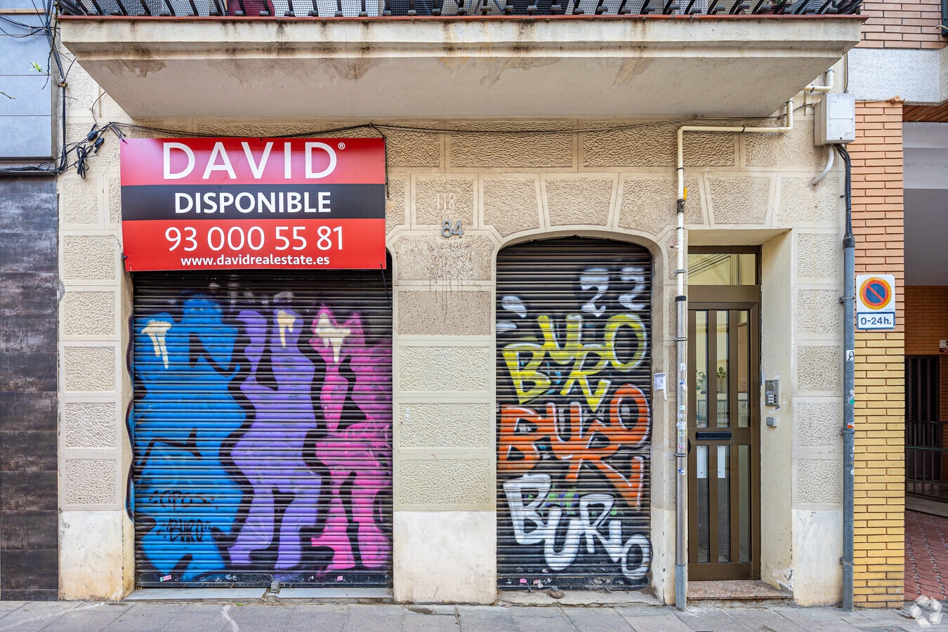 Barcelona, BAR 08016 - Unit - -  - Interior Photo - Image 1 of 9