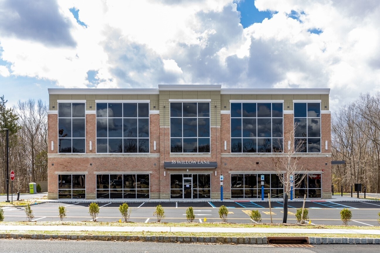 55 Willow Ln, Marlboro, NJ for lease Building Photo- Image 1 of 17