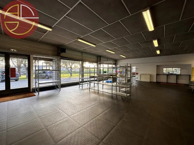 Retail in Pinsaguel for lease - Building Photo - Image 2 of 5