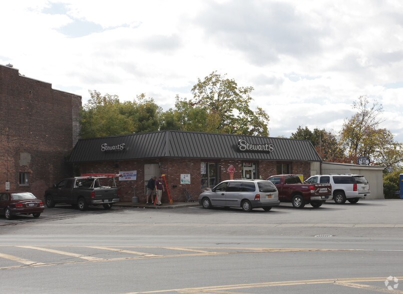 173 Main St, Hudson Falls, NY for sale - Primary Photo - Image 1 of 1