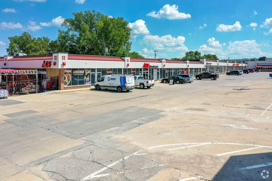 200-238 S 8th St, Blair, NE for sale - Building Photo - Image 1 of 1