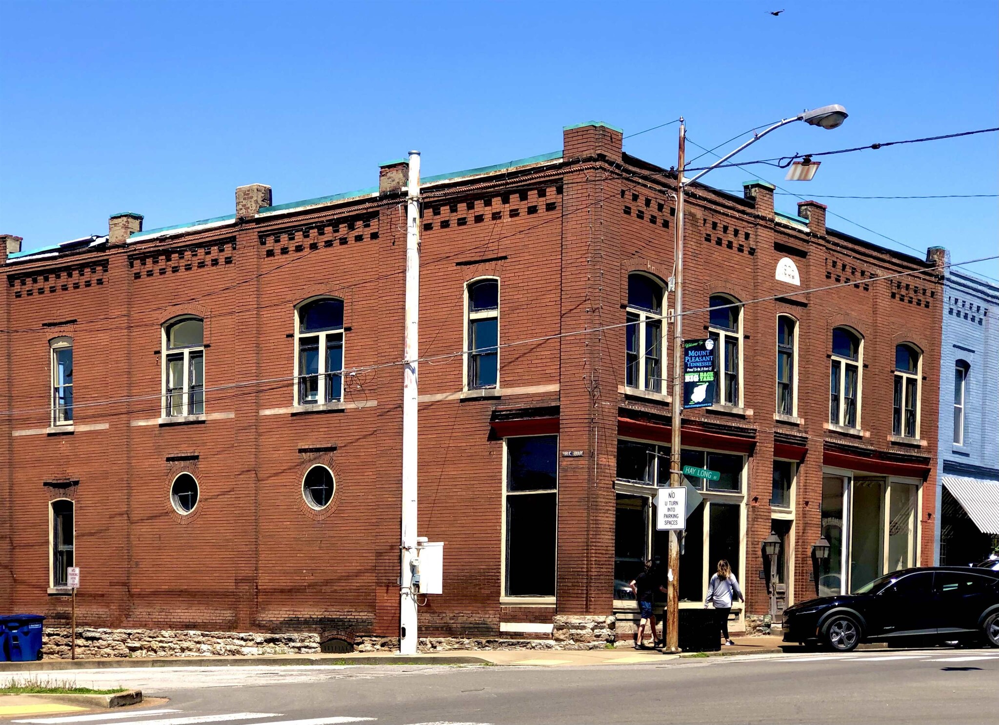 103 N Main St, Mount Pleasant, TN for sale Primary Photo- Image 1 of 36