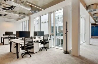 Coworking Space in Paris for lease Interior Photo- Image 2 of 4