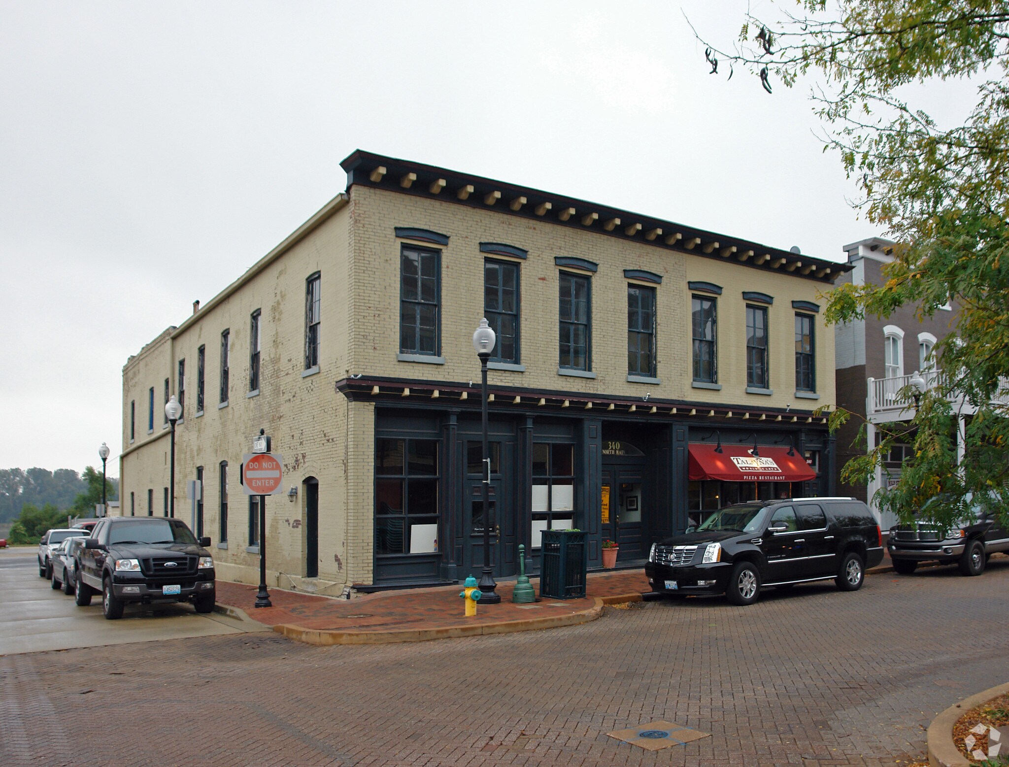 340 N Main St, Saint Charles, MO for sale Building Photo- Image 1 of 1
