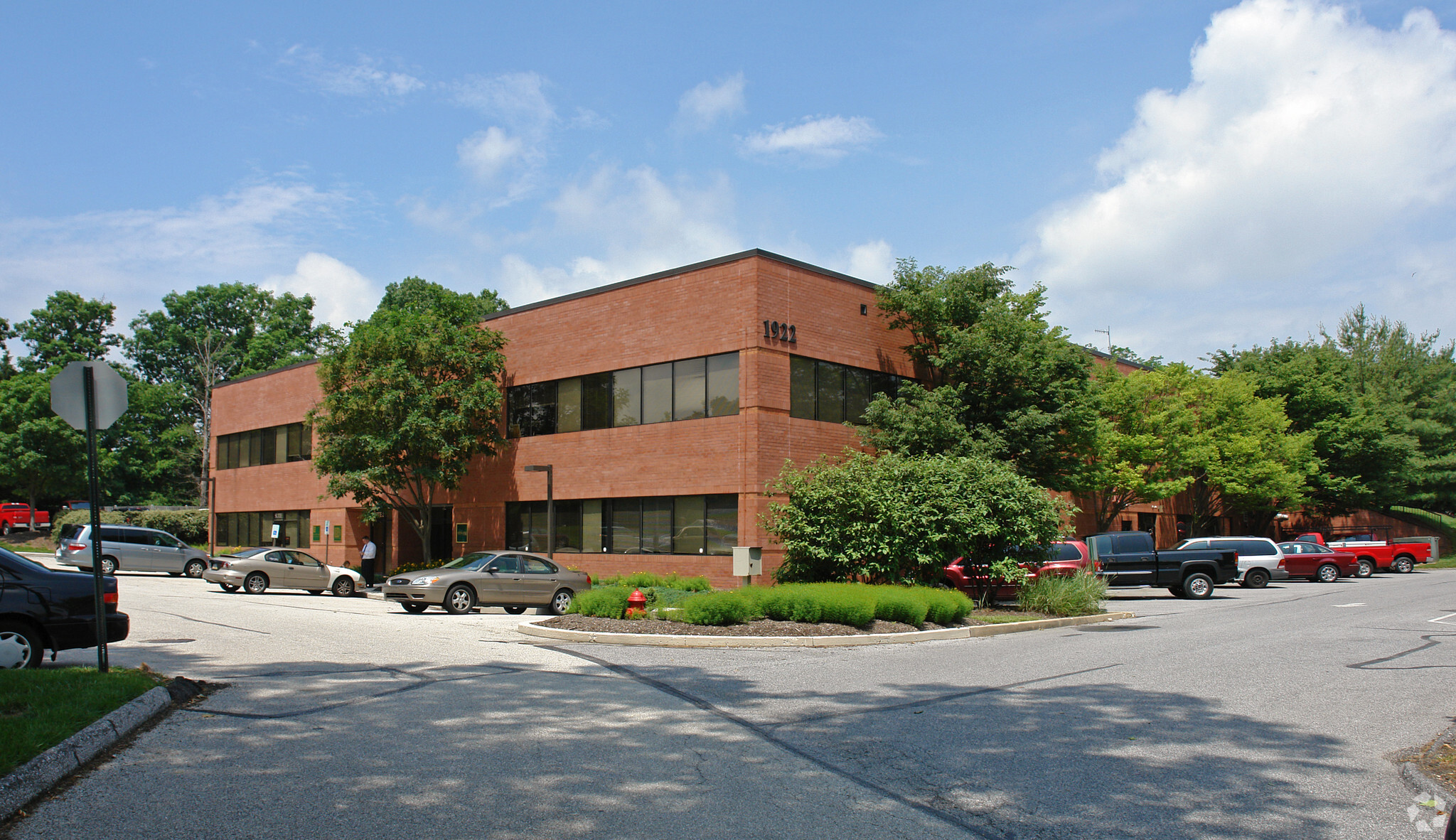 1922 Greenspring Dr, Timonium, MD for lease Building Photo- Image 1 of 10