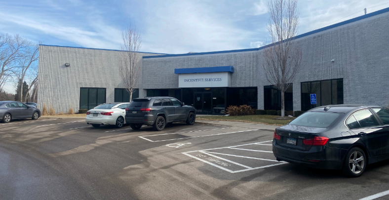 7667 Cahill Rd, Edina, MN for lease - Building Photo - Image 1 of 5