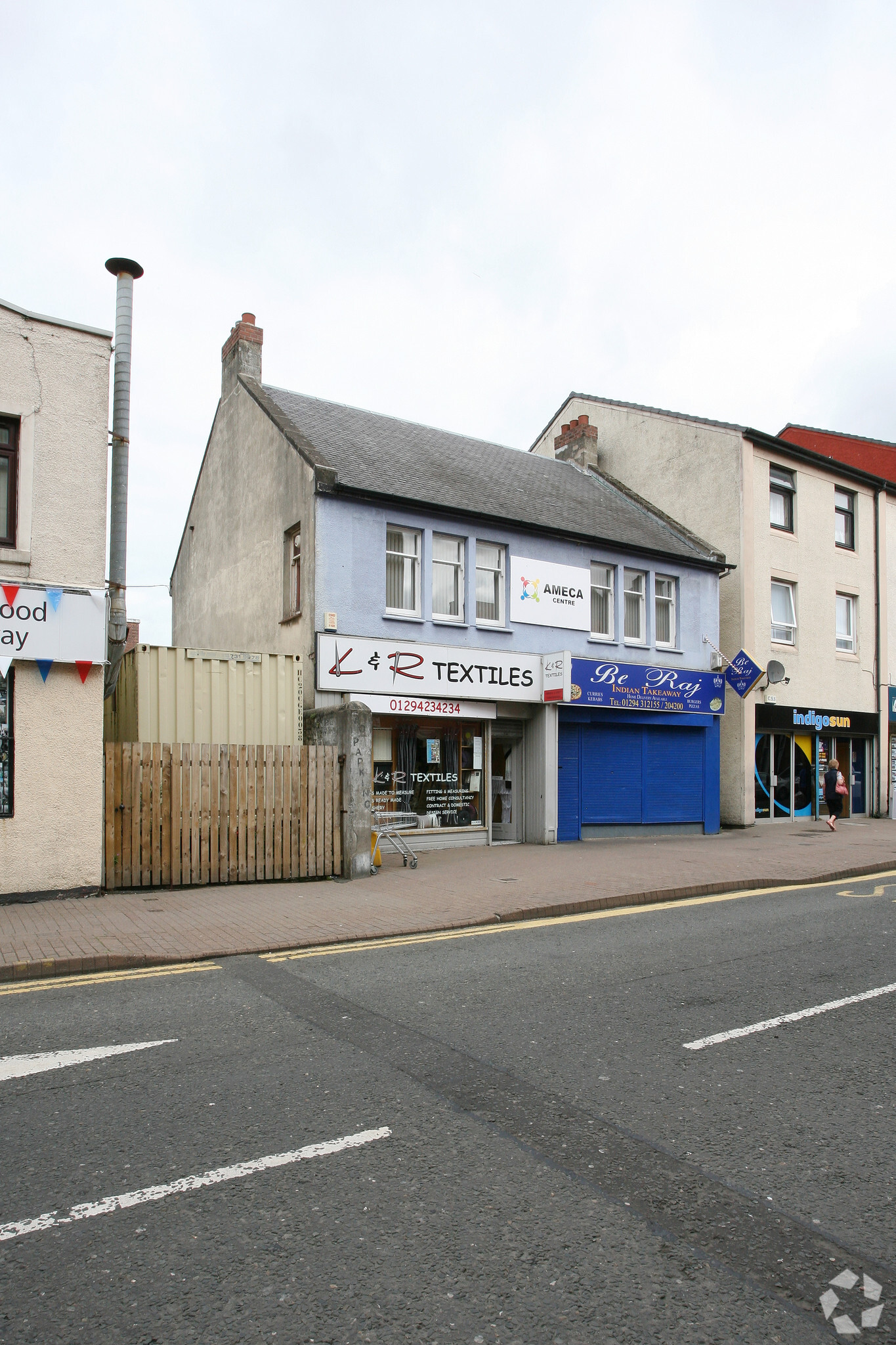 17 Bank St, Irvine for sale Primary Photo- Image 1 of 1