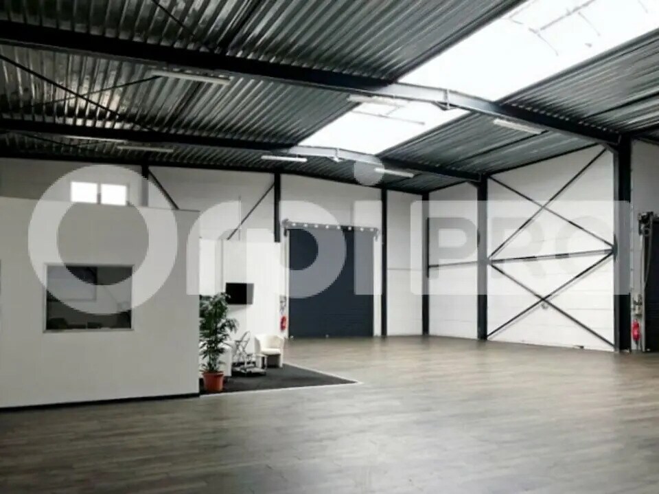 Industrial in Roncq for lease Interior Photo- Image 1 of 5