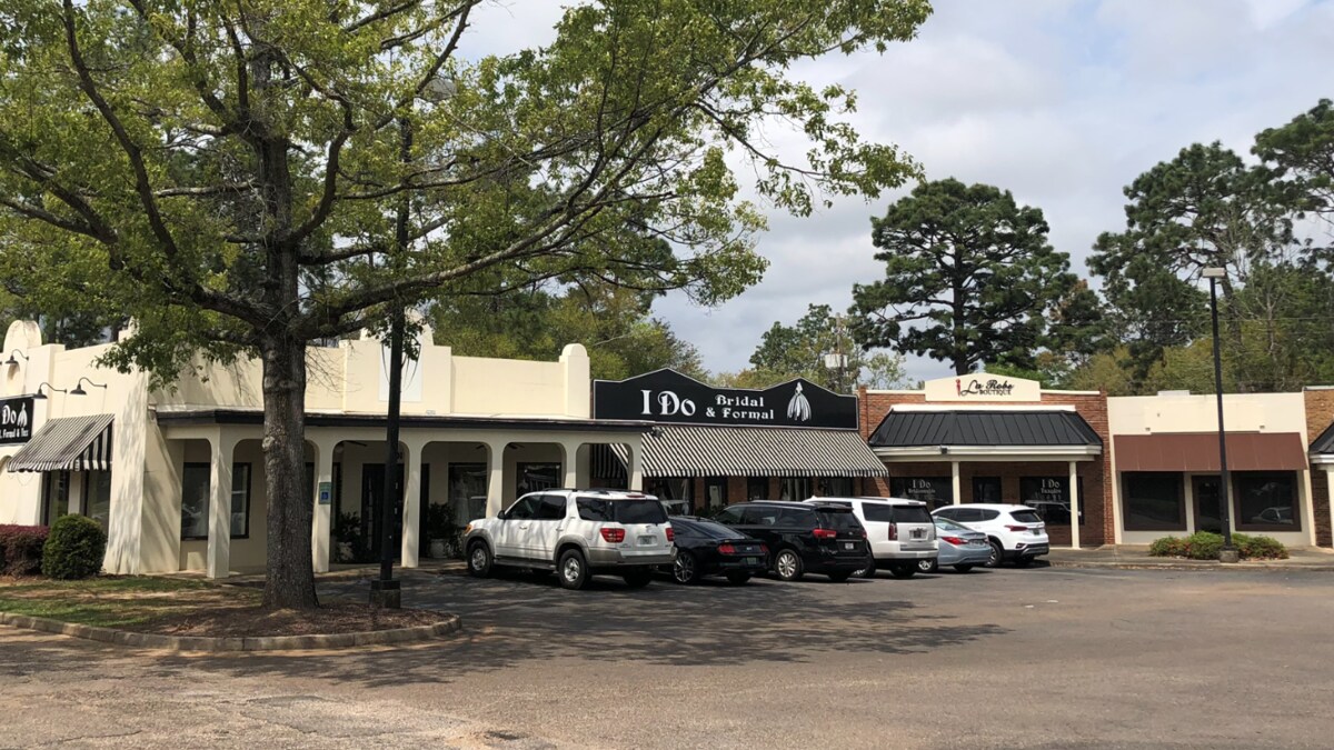 6920 Airport Blvd, Mobile, AL 36608