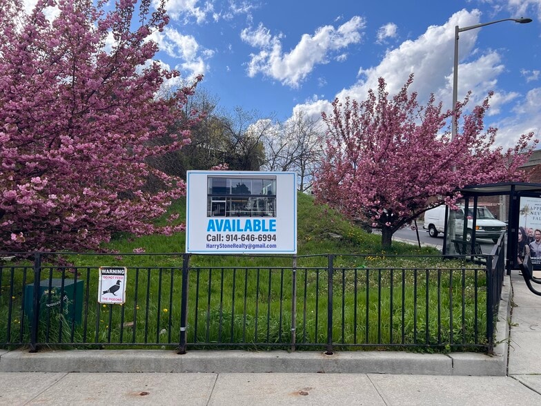 855 Bronx River Rd, Yonkers, NY for sale - Building Photo - Image 2 of 9