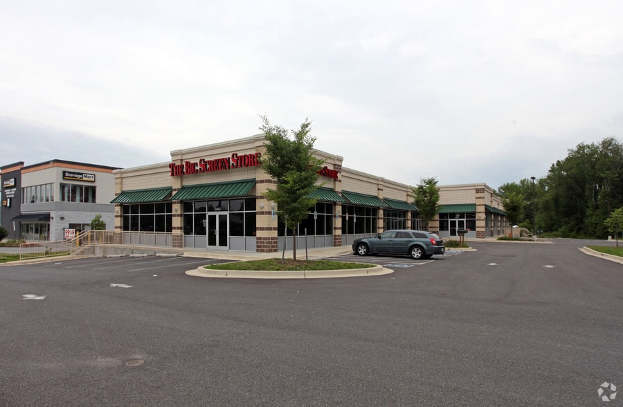 2433-2443 Crain Hwy, Waldorf, MD for lease - Building Photo - Image 1 of 4