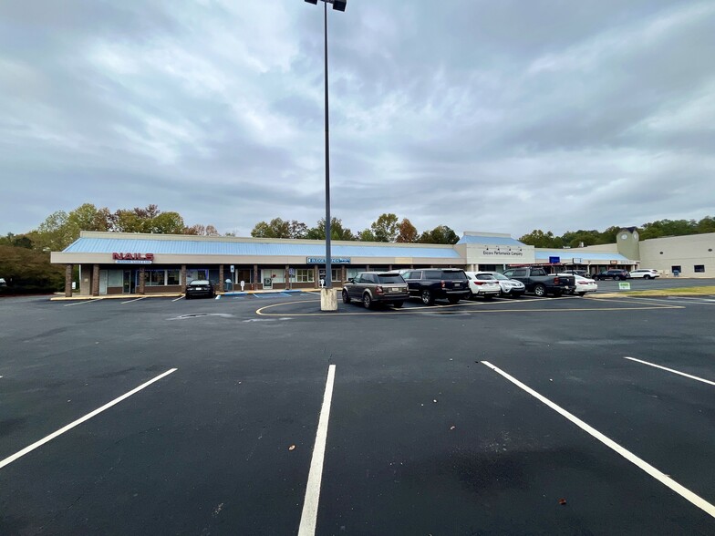 2110-2138 Columbiana Rd, Vestavia Hills, AL for lease - Building Photo - Image 3 of 6