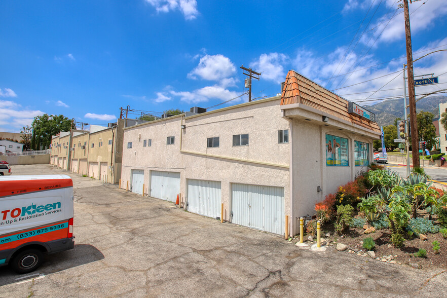 3600-3604 Foothill Blvd, La Crescenta, CA for lease - Building Photo - Image 3 of 6