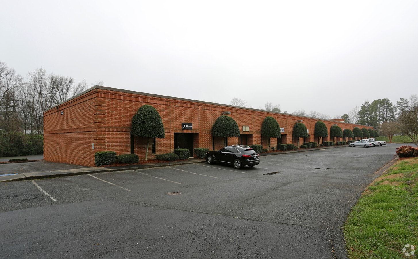 6012 Old Pineville Rd, Charlotte, NC 28217