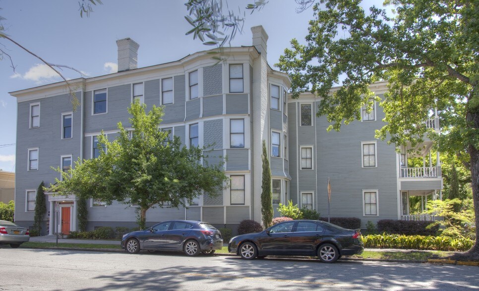 820 Habersham St, Savannah, GA for sale - Building Photo - Image 1 of 1