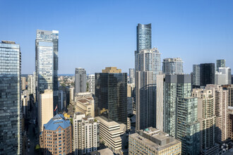 777 Bay St, Toronto, ON - aerial  map view