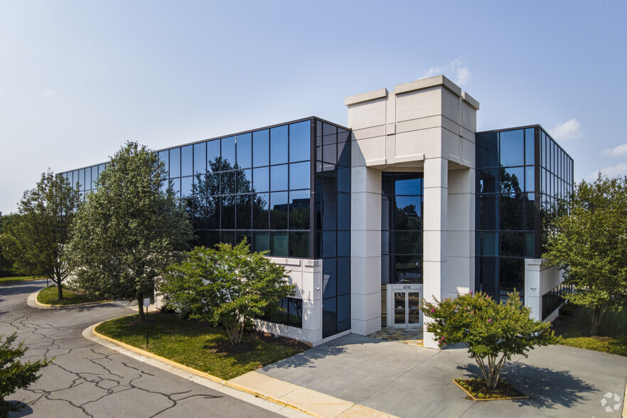 4511 Singer Ct, Chantilly, VA for lease - Building Photo - Image 1 of 4