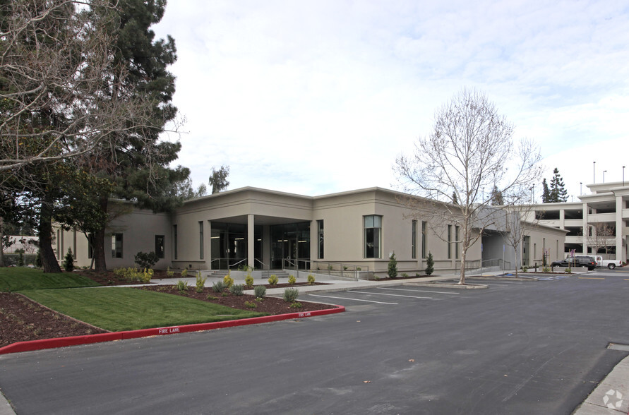 185 N Wolfe Rd, Sunnyvale, CA for lease - Primary Photo - Image 1 of 33