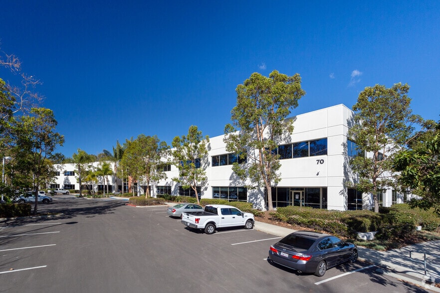 70 Castilian Dr, Goleta, CA 93117