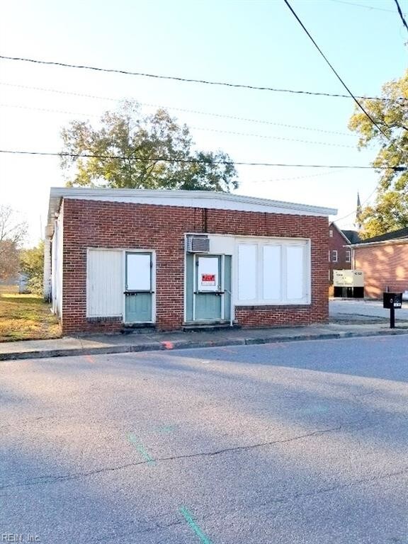 18194 Virginia Ave, Boykins, VA 23827