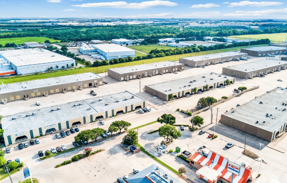 2702-2720 SE Loop 820, Fort Worth, TX for lease - Aerial - Image 3 of 11