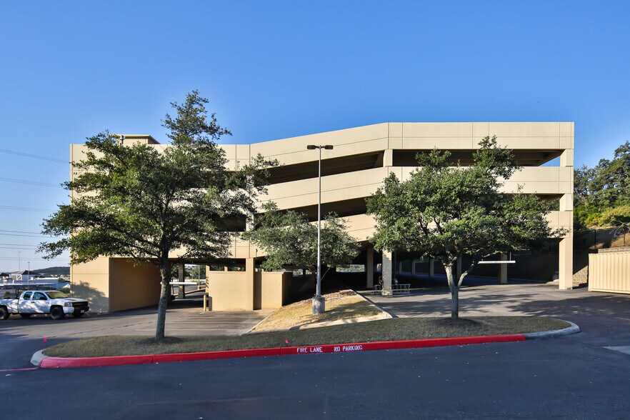 18302 Talavera Rdg, San Antonio, TX for lease - Building Photo - Image 3 of 7