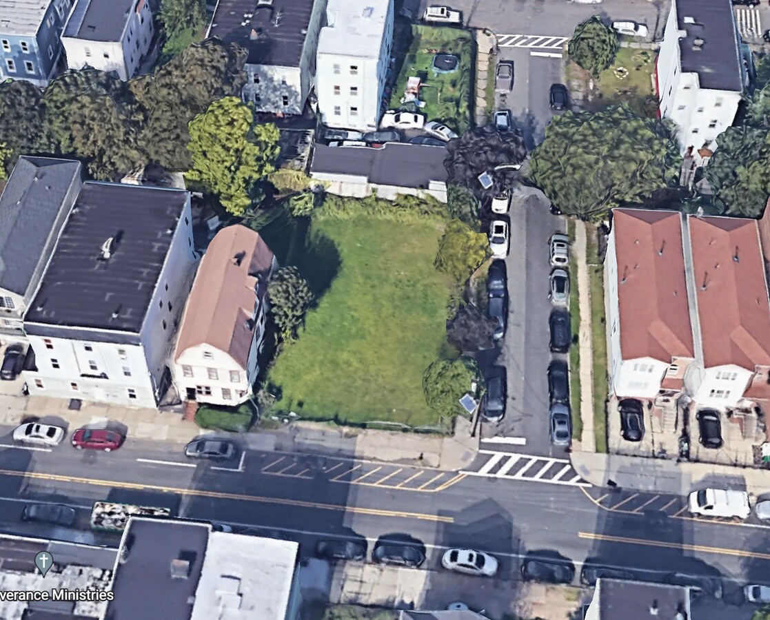 917 Bergen St, Newark, NJ 07112