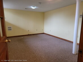 131 Main St, Hatfield, MA for lease Interior Photo- Image 2 of 11