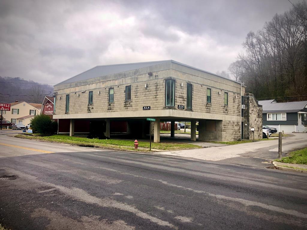 414 Central Ave, South Williamson, KY for sale Building Photo- Image 1 of 1