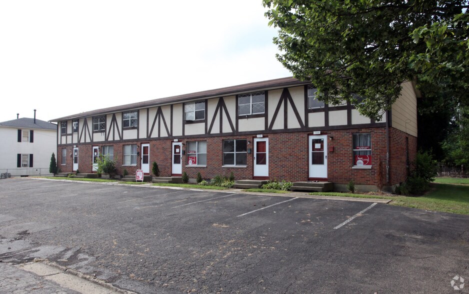 123-131 Dunmore Rd, Circleville, OH for sale - Building Photo - Image 2 of 2