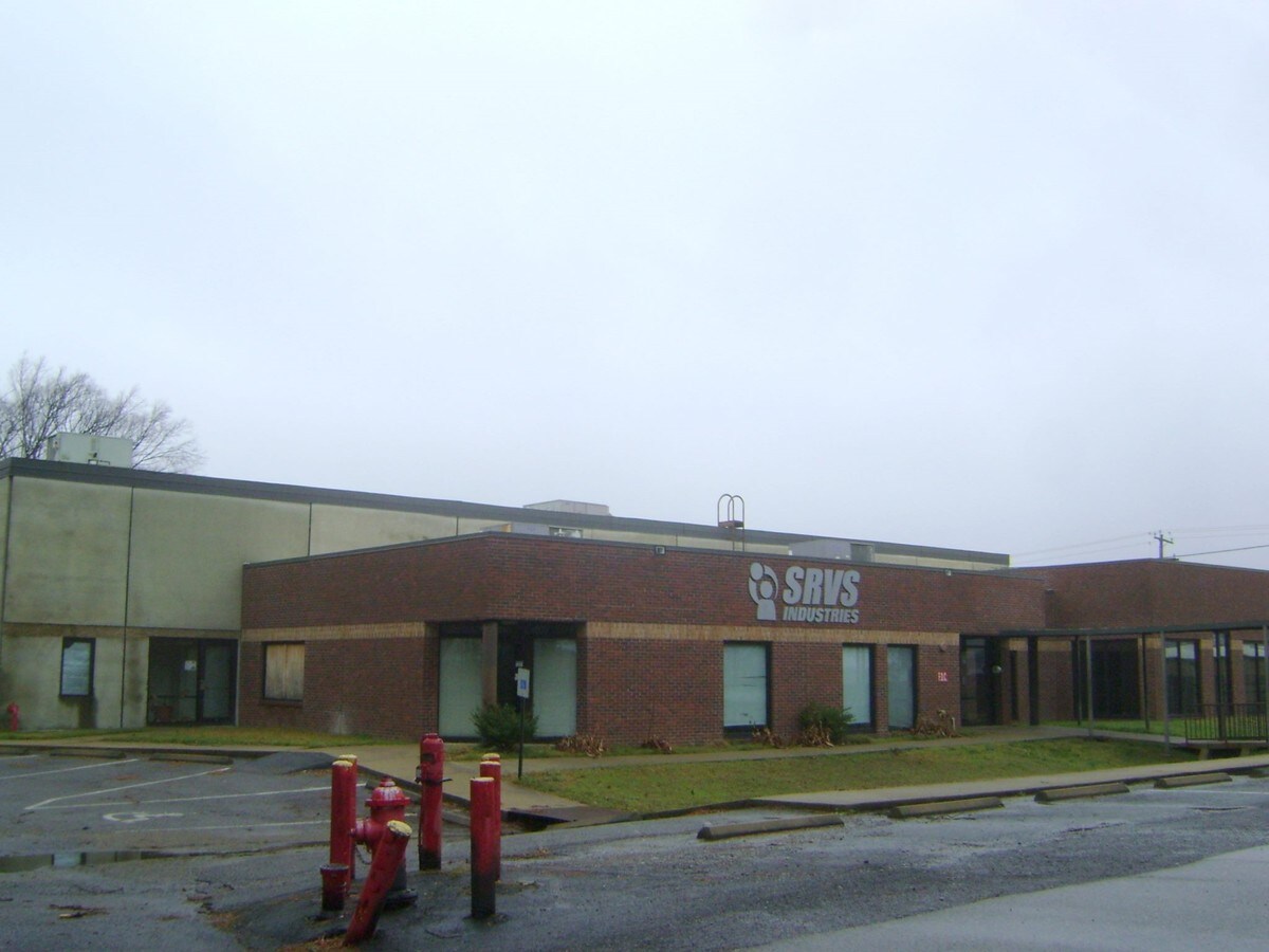 3592 Knight Arnold Rd, Memphis, TN 38118