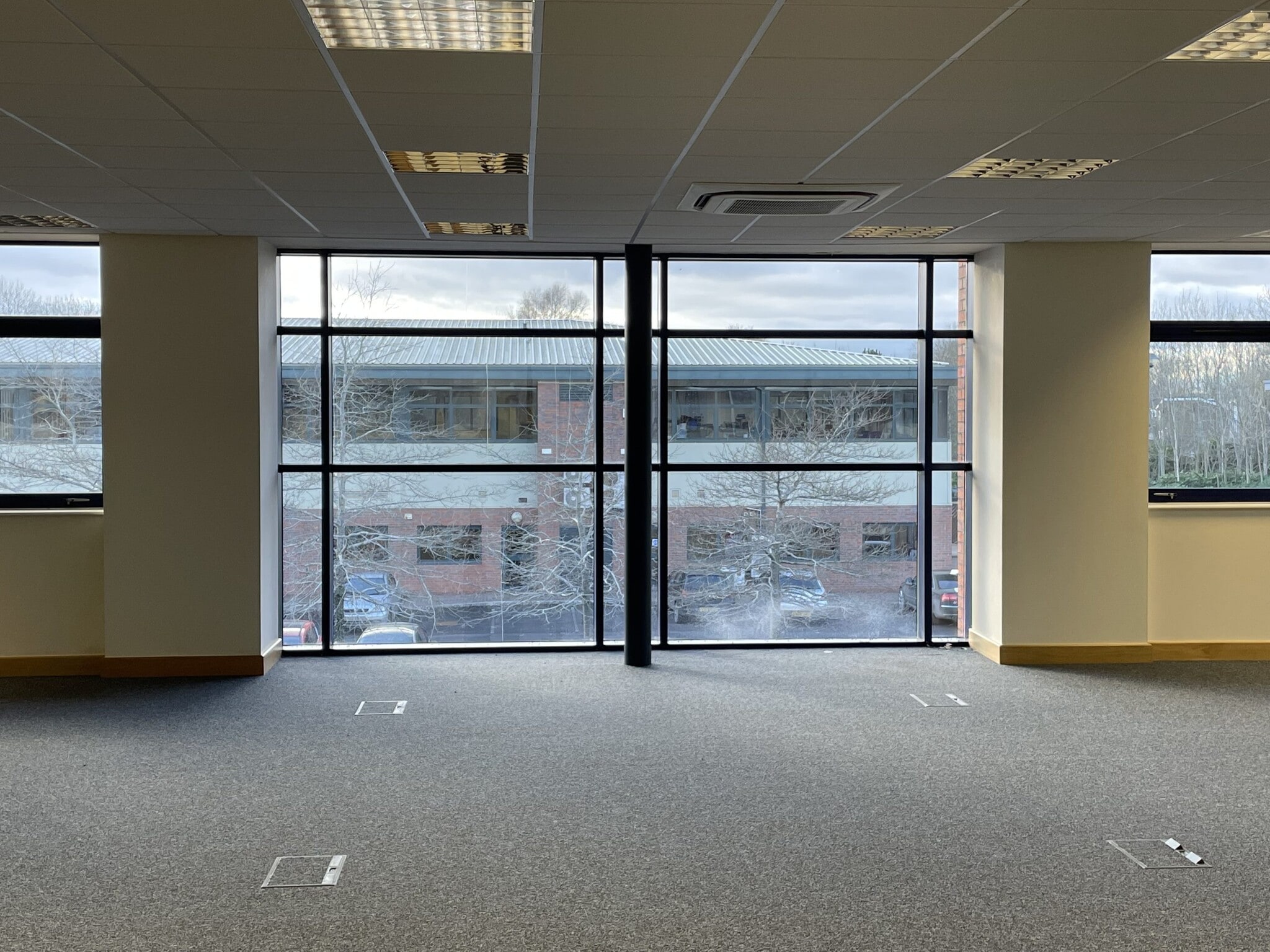 York House, Swindon for lease Interior Photo- Image 1 of 2