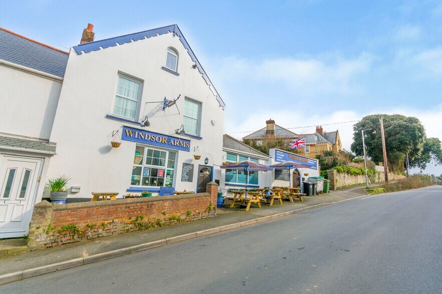 55 Bradiford, Barnstaple, EX31 4AD Windsor Arms