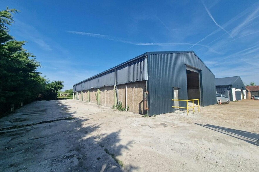 Reading Rd, Rotherwick for lease - Building Photo - Image 1 of 3