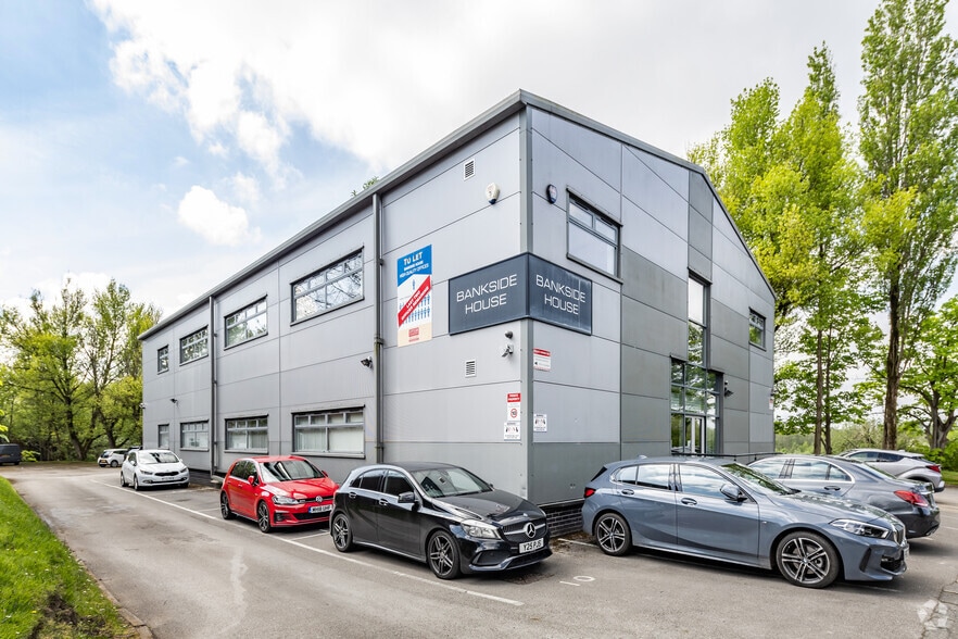 Hadfield St, Dukinfield for sale - Primary Photo - Image 1 of 1