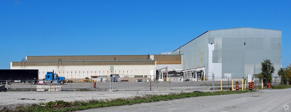 340A Lakeshore Rd, St Catharines, ON for sale - Primary Photo - Image 1 of 1