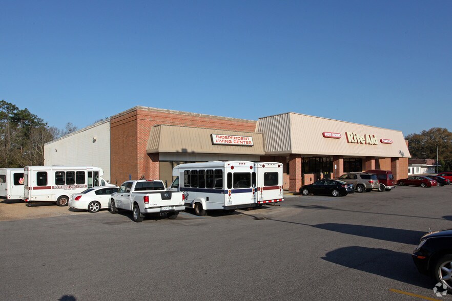 5301 Overlook Rd, Mobile, AL for sale - Building Photo - Image 2 of 13