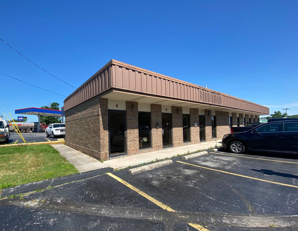 777 W Jackson St, Marshfield, MO 65706