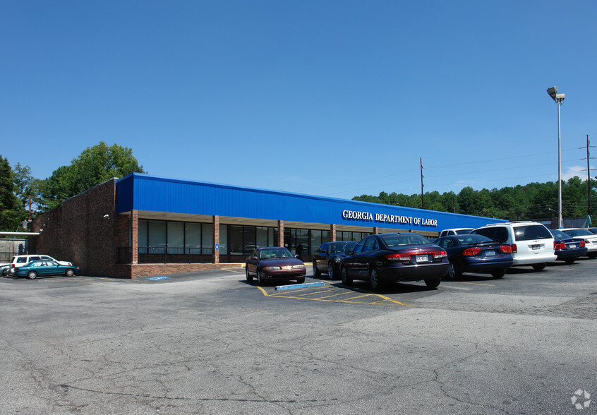 3893 Covington Hwy, Decatur, GA for lease - Building Photo - Image 2 of 2