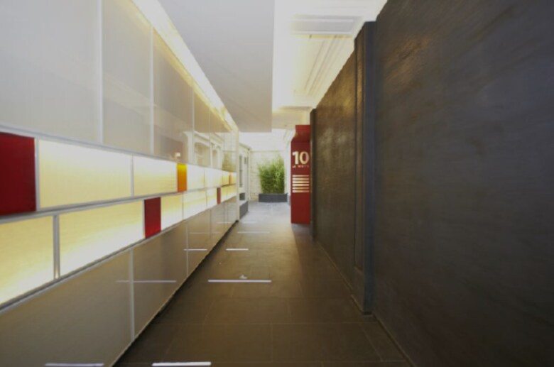 10 Rue La Fayette, Paris for lease - Lobby - Image 2 of 3