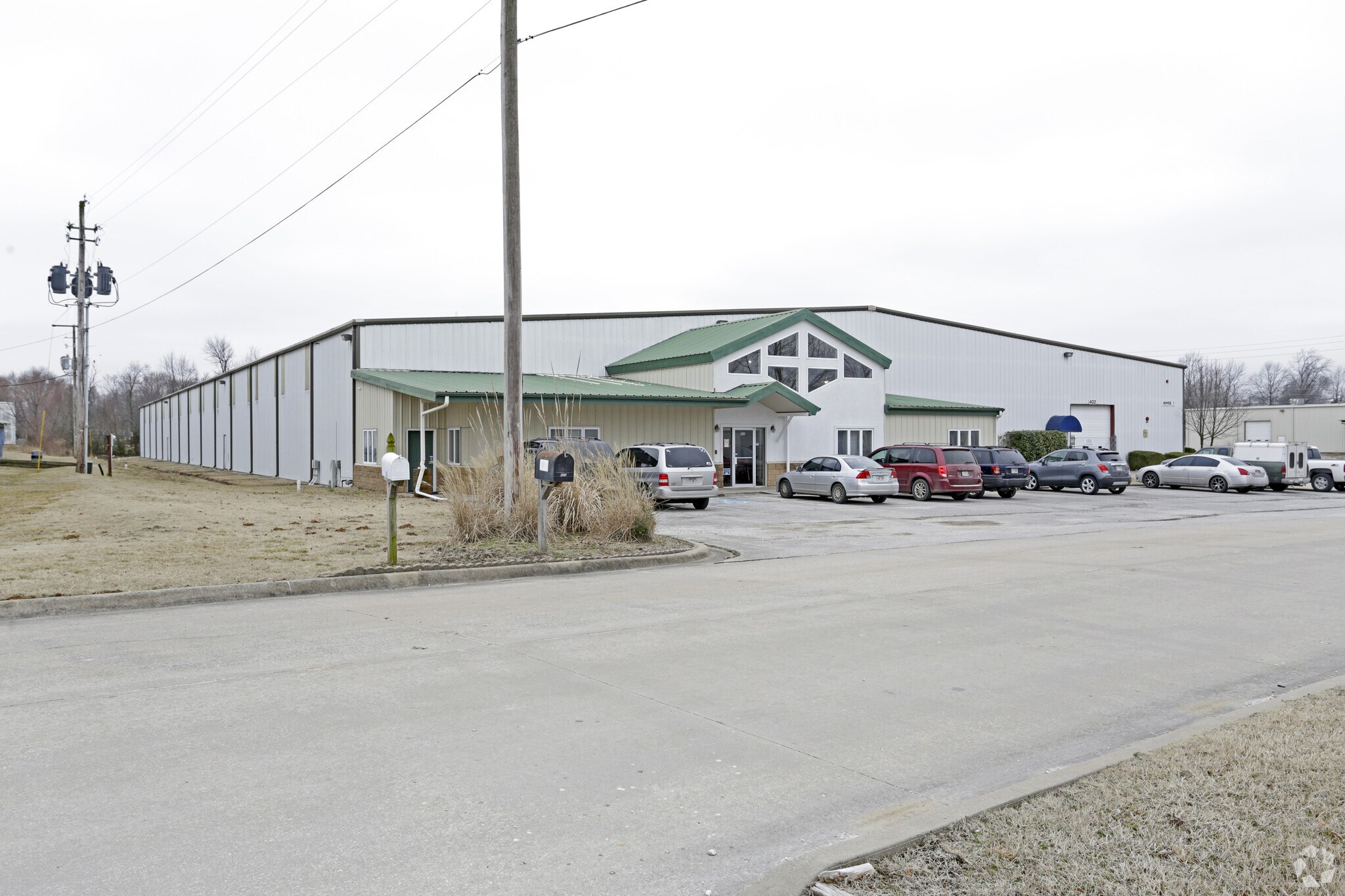 402 W Stribling Dr, Rogers, AR for sale Primary Photo- Image 1 of 1