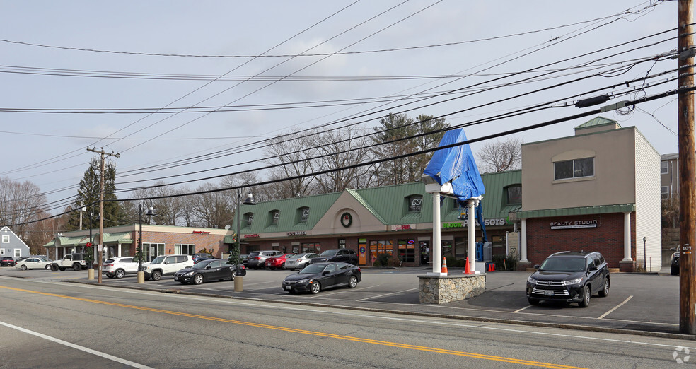 800 Oaklawn Ave, Cranston, RI for lease - Building Photo - Image 2 of 12