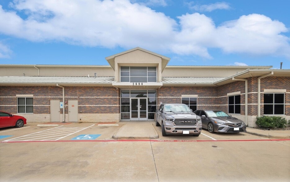 2698 N Galloway Ave, Mesquite, TX for sale - Primary Photo - Image 1 of 43