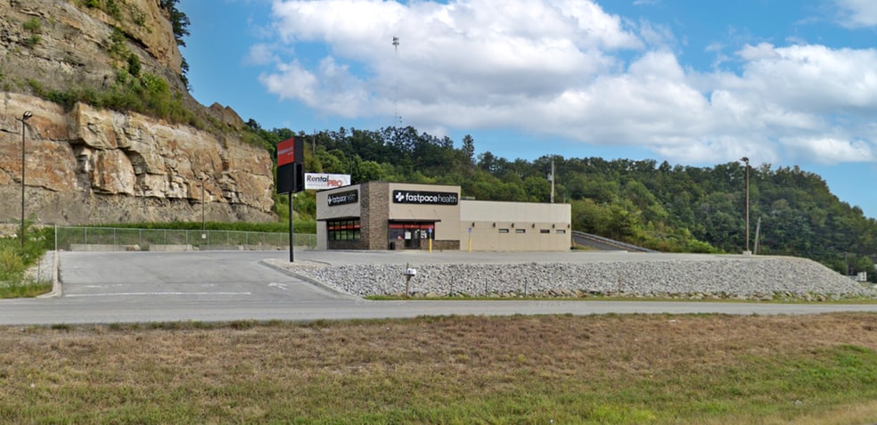 60 Fitz Gilbert Rd, Hazard, KY for lease - Building Photo - Image 2 of 3