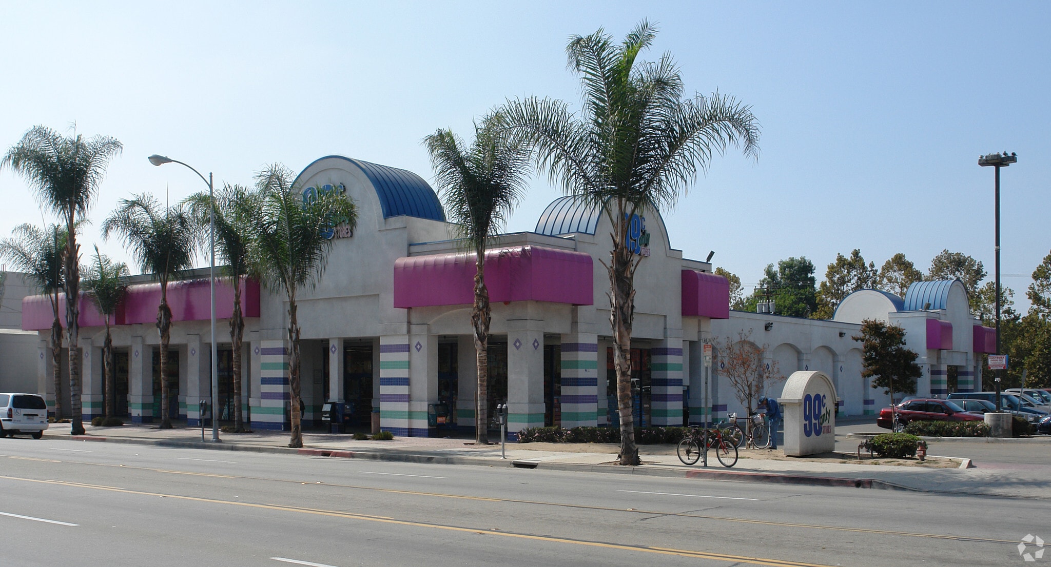 1514 N Main St, Santa Ana, CA for lease Primary Photo- Image 1 of 3