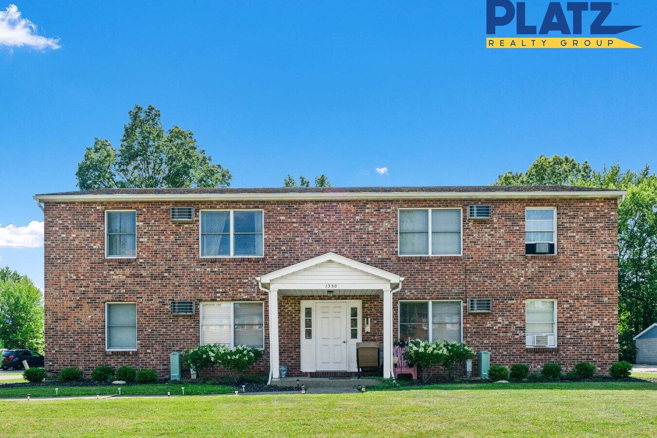 1350 Maplecrest Dr, Austintown, OH 44515