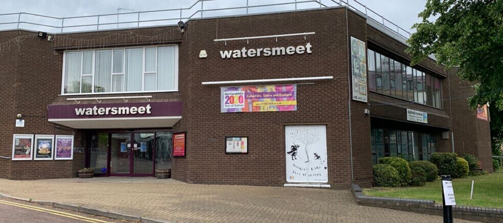 High St, Rickmansworth for sale - Primary Photo - Image 1 of 1