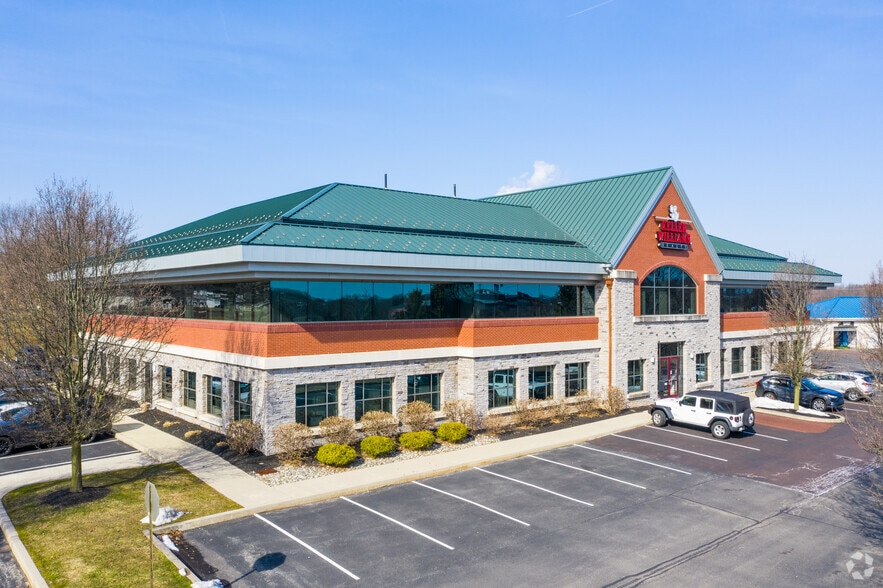 542 N Lewis Rd, Royersford, PA 19468